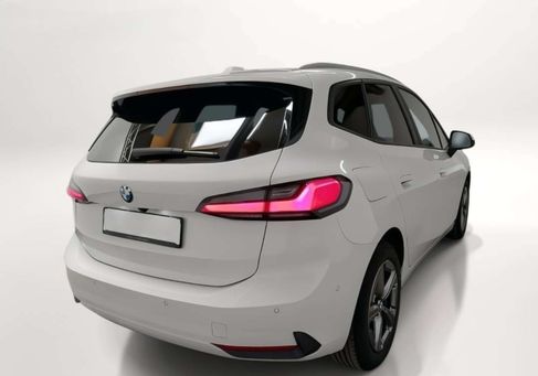 BMW 218, 2024 2