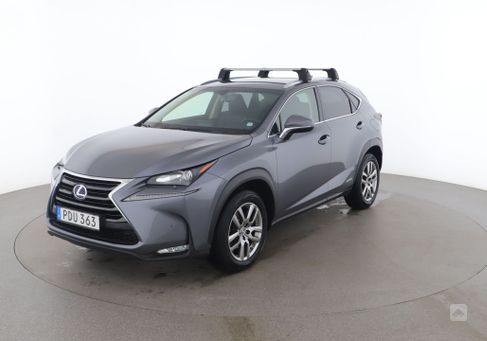 Lexus NX, 2017