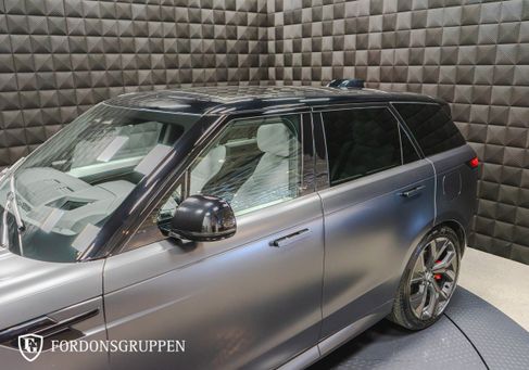 Land Rover Range Rover Sport, 2025