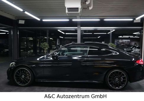 Mercedes-Benz C 300, 2021