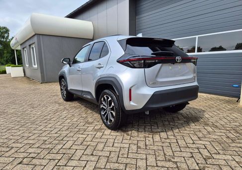 Toyota Yaris Cross, 2025