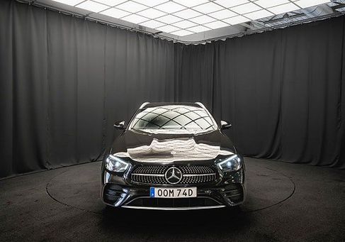 Mercedes-Benz E 300, 2021 3