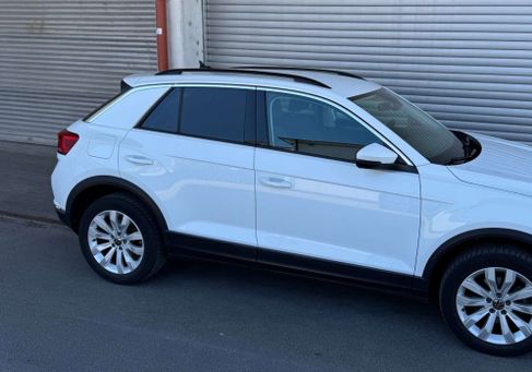 Volkswagen T-Roc, 2021
