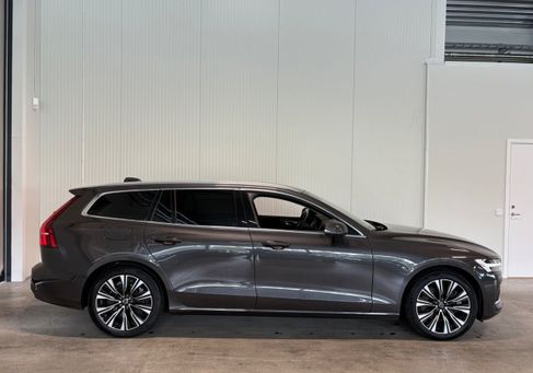 Volvo V60, 2023
