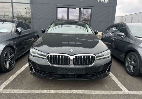 BMW 530, 2021
