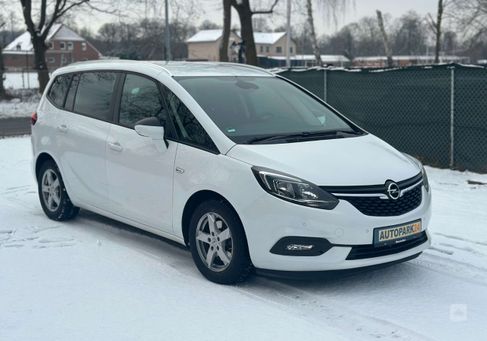 Opel Zafira, 2018