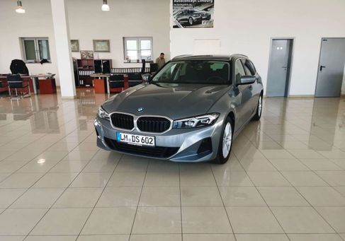 BMW 318, 2023