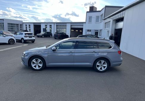 Volkswagen Passat Variant, 2023 3