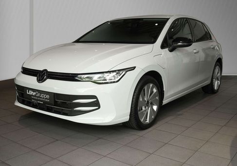 Volkswagen Golf, 2025