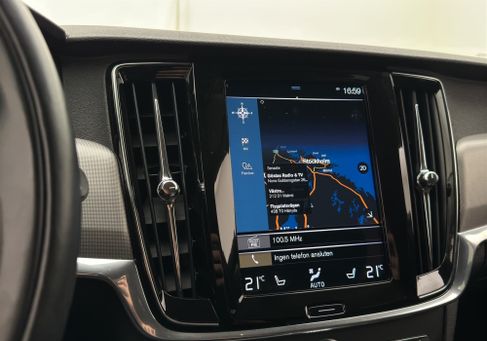 Volvo V90, 2021