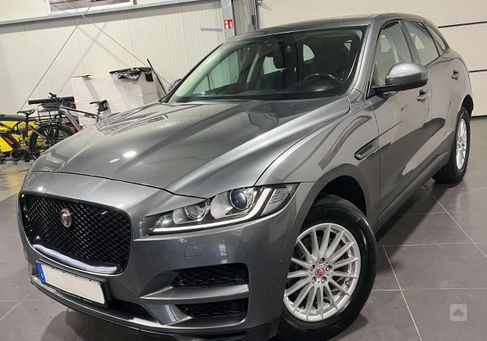 Jaguar F-Pace, 2017