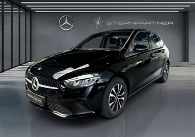 Mercedes-Benz B 180, 2023