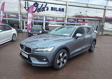 Volvo V60 Cross Country, 2021