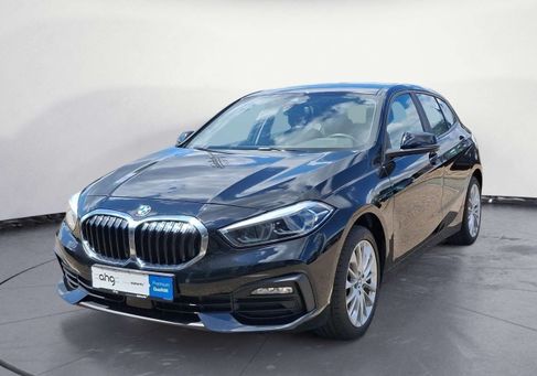 BMW 118, 2022