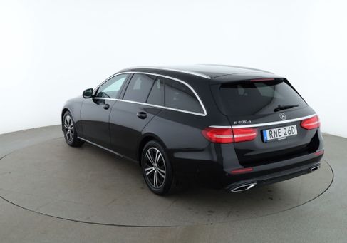 Mercedes-Benz E 200, 2020 3