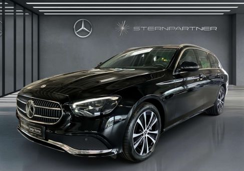 Mercedes-Benz E 300, 2022