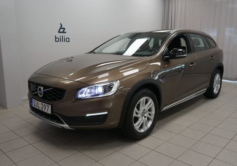 Volvo V60 Cross Country, 2017