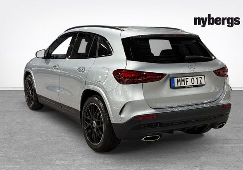 Mercedes-Benz GLA 200, 2025