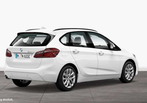 BMW 225, 2020