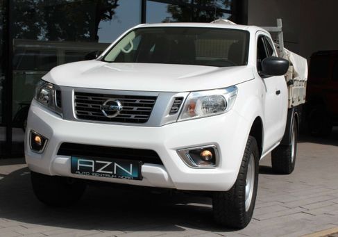 Nissan King Cab, 2021 3