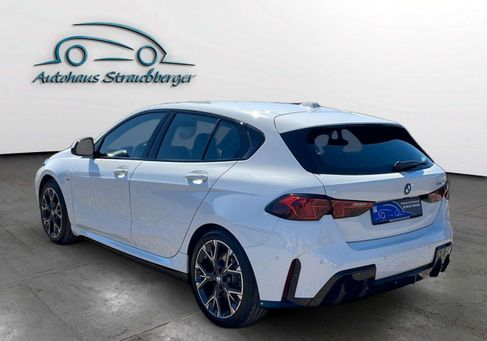 BMW 120, 2025