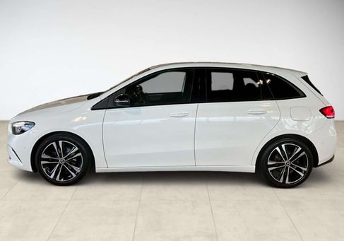 Mercedes-Benz B 180, 2020