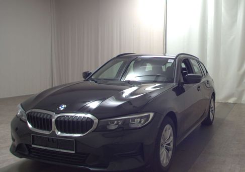 BMW 320, 2022