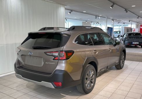 Subaru OUTBACK, 2025