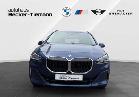 BMW 220, 2025 3