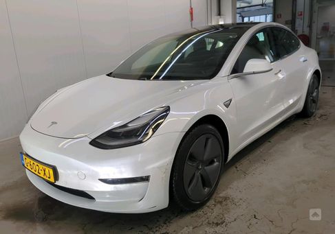 Tesla Model 3, 2019