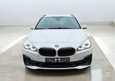 BMW 225, 2020