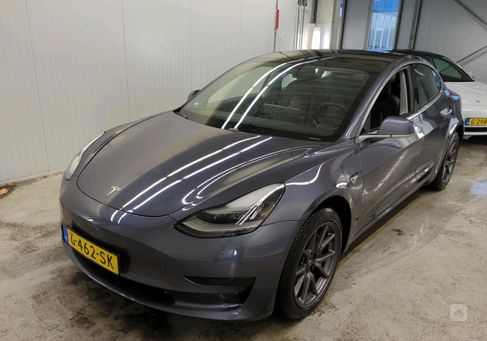 Tesla Model 3, 2019