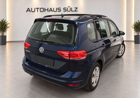 Volkswagen Touran, 2019 3