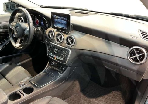 Mercedes-Benz GLA 180, 2017