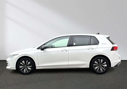 Volkswagen Golf, 2025