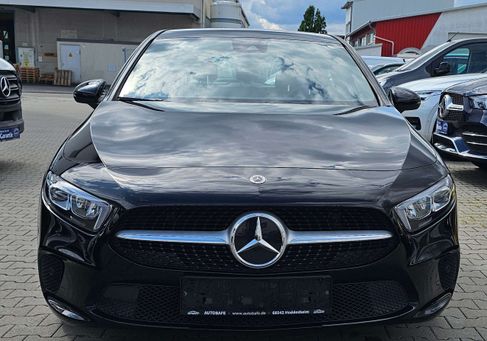 Mercedes-Benz A 160, 2023