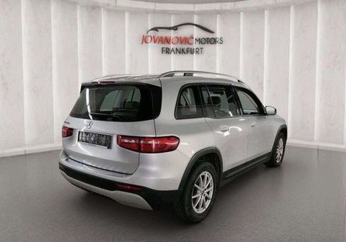 Mercedes-Benz GLB 180, 2021