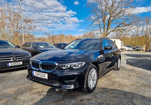 BMW 318, 2022