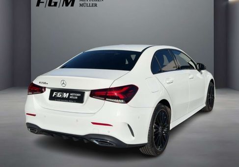 Mercedes-Benz A 250, 2021