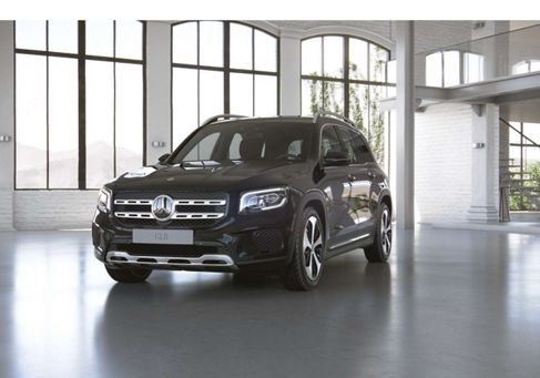 Mercedes-Benz GLB 200, 2021
