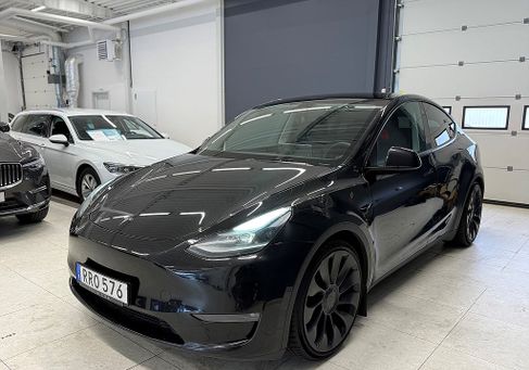 Tesla Model Y, 2023 2