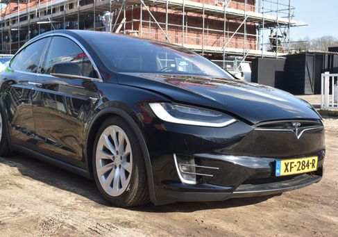 Tesla Model X, 2018