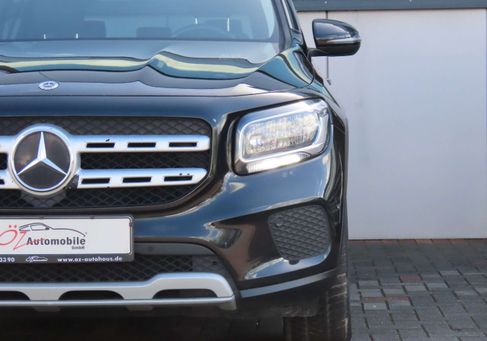 Mercedes-Benz GLB 180, 2021