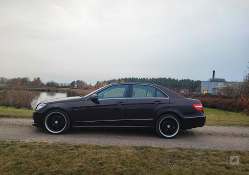 Mercedes-Benz E 350, 2010