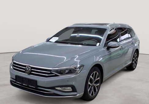 Volkswagen Passat, 2022