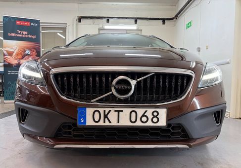 Volvo V40 Cross Country, 2017