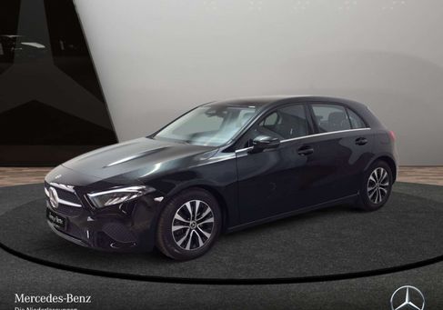 Mercedes-Benz A 180, 2023