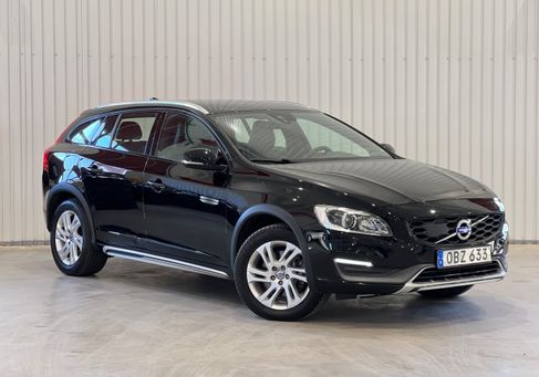 Volvo V60 Cross Country, 2016