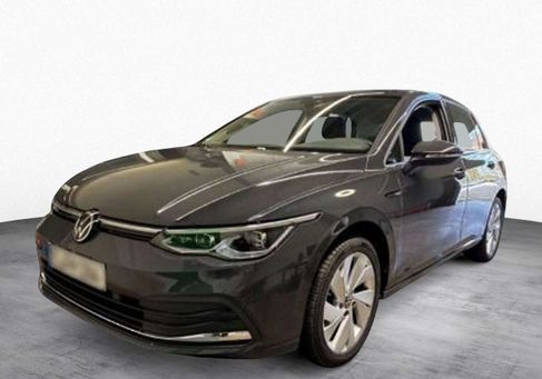 Volkswagen Golf, 2024