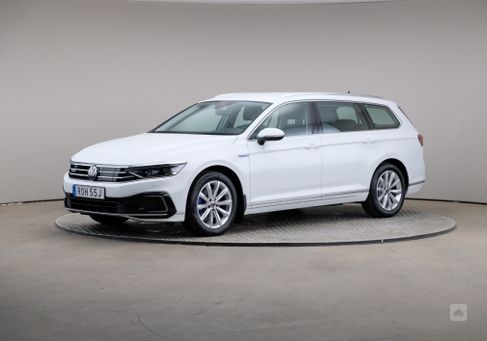 Volkswagen Passat Variant, 2021